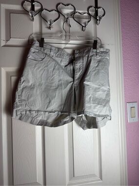 Lee Women's Light Gray Casual Bermuda Shorts